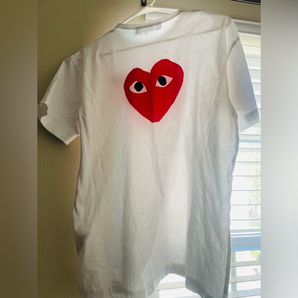 Comme des Garçons Play
Comme des Garçons Play Logo Heart T-Shirt - Picture 1 of 4